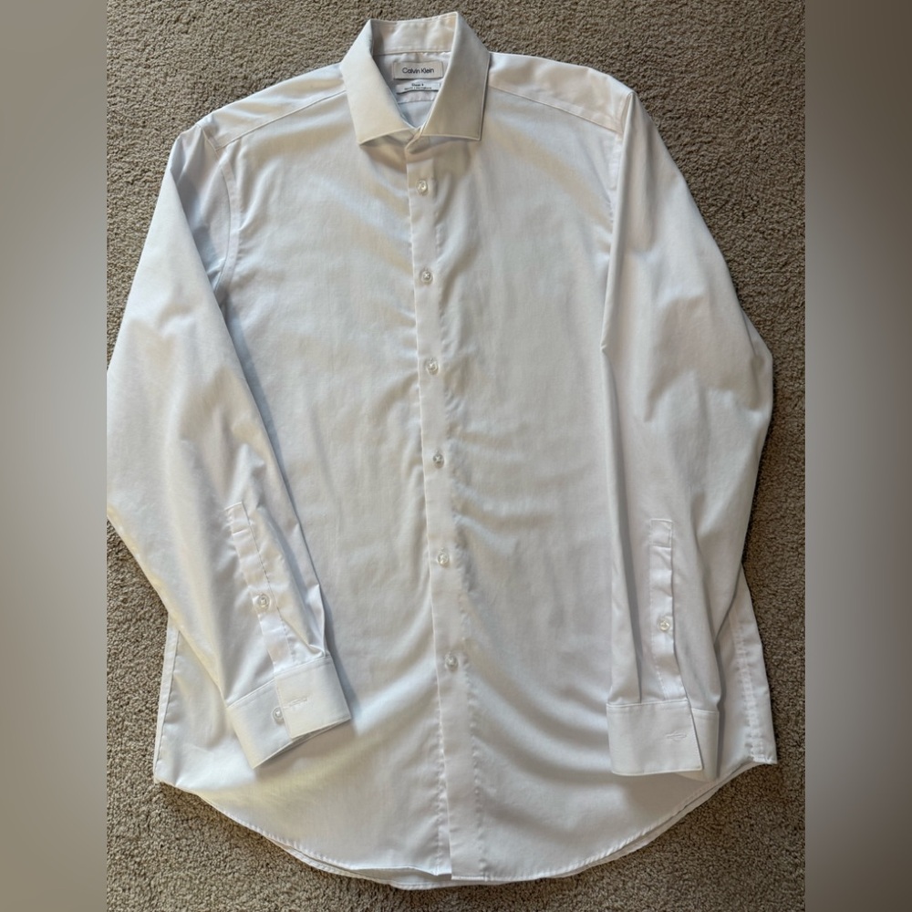 Calvin Klein Men's White Spread-Collar Dress Shirt